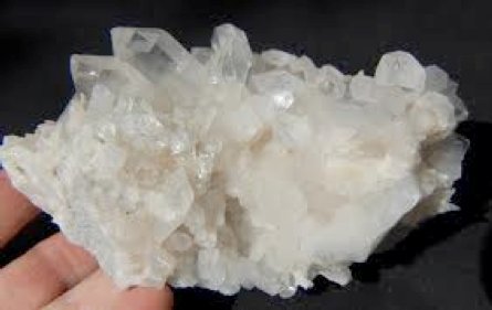 Cristal de cuarț — praful de stele aflat la baza formulei AVQ.